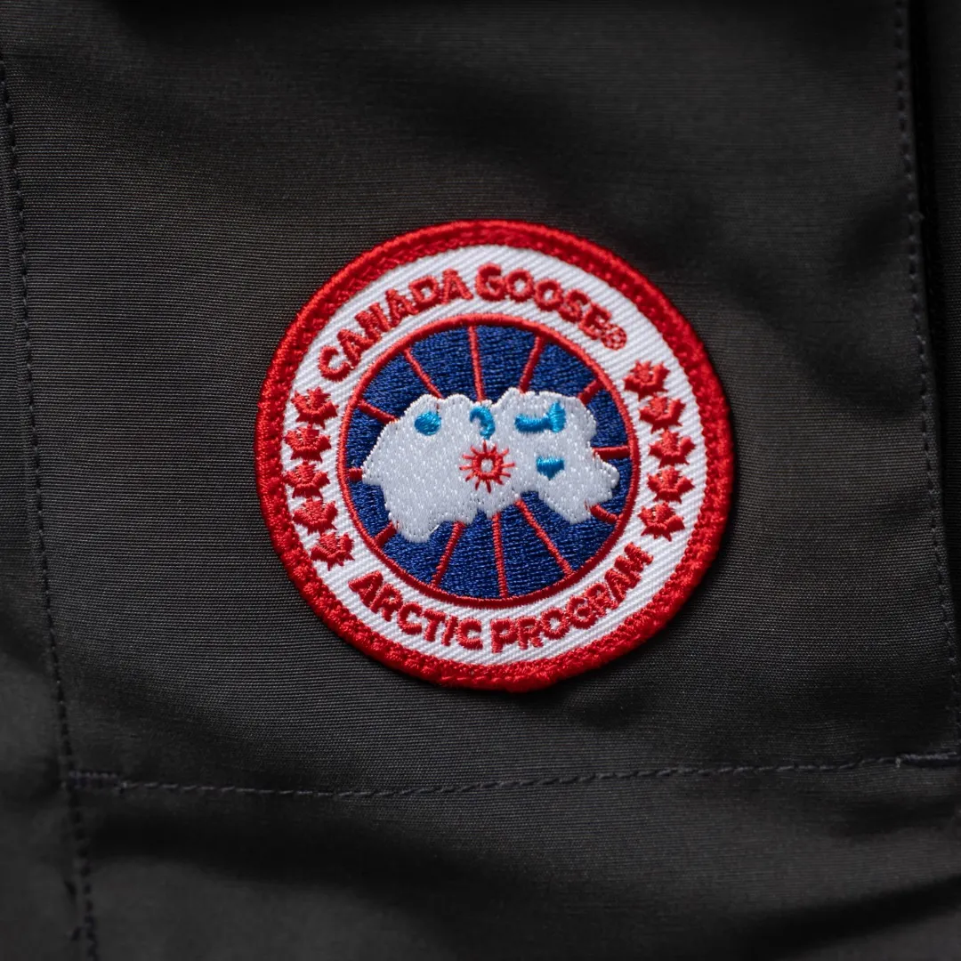 P660 CANADA GOOSE丨Canada Goose C08 children's clothing, children's hooded down jacket Color: graphite Size: 110-160
